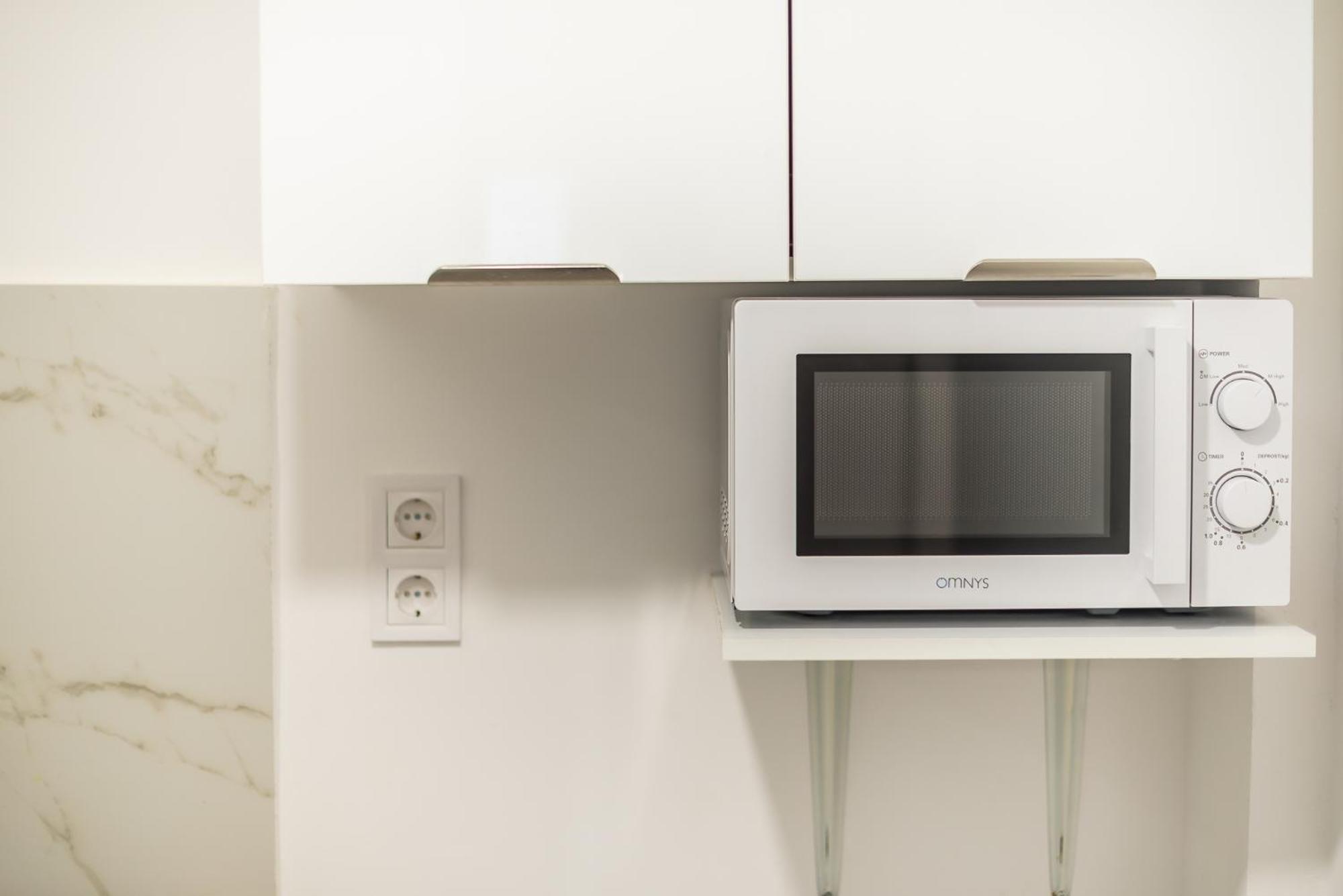 Stylish Luxury Apartment At Ampelokipi Metro Station アテネ エクステリア 写真