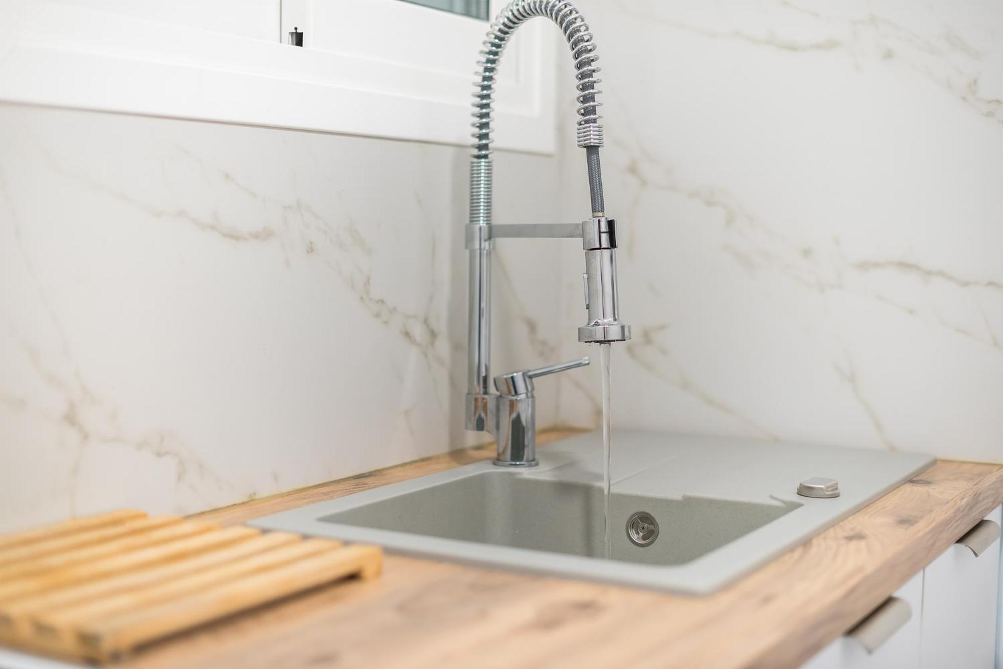 Stylish Luxury Apartment At Ampelokipi Metro Station アテネ エクステリア 写真