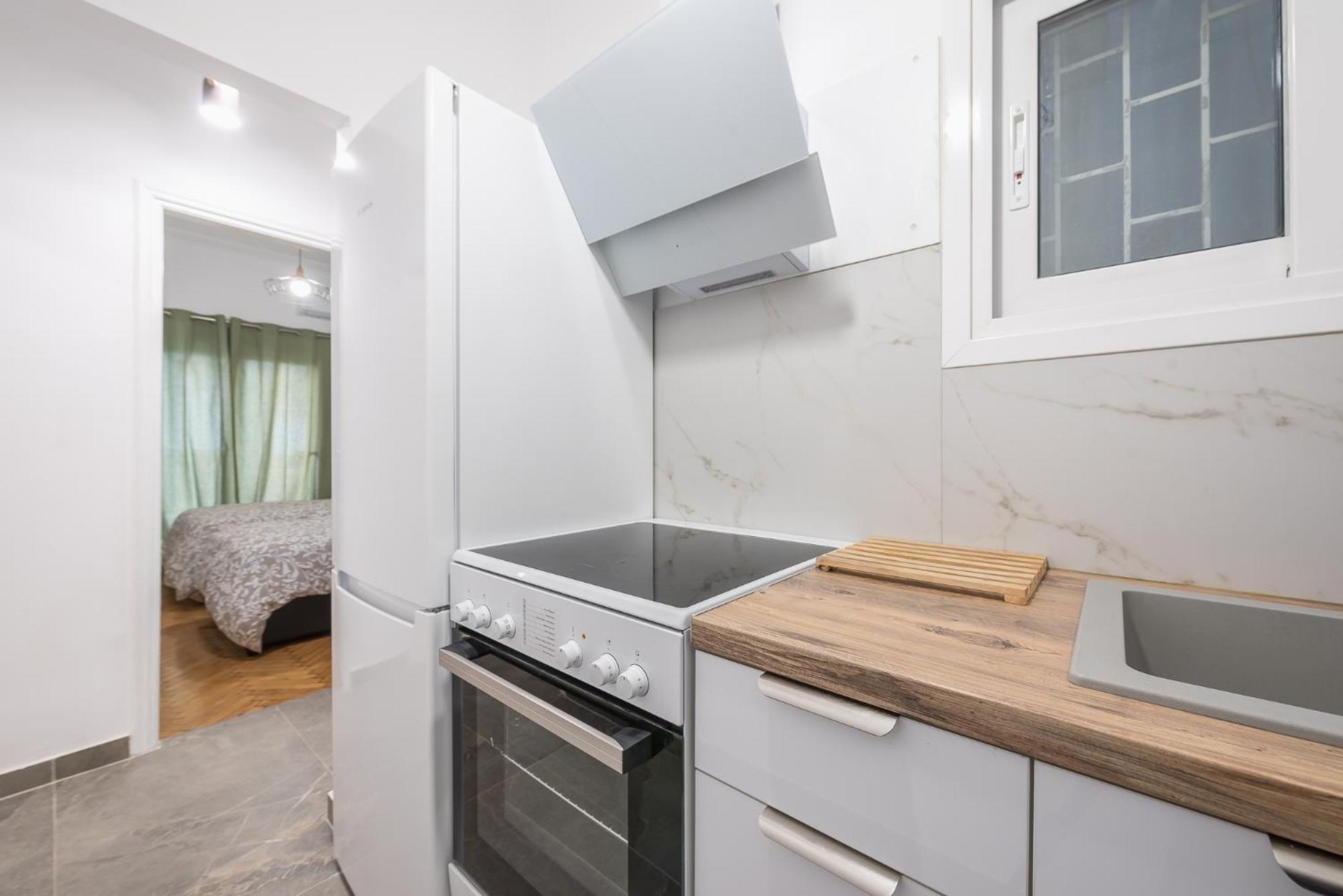 Stylish Luxury Apartment At Ampelokipi Metro Station アテネ エクステリア 写真