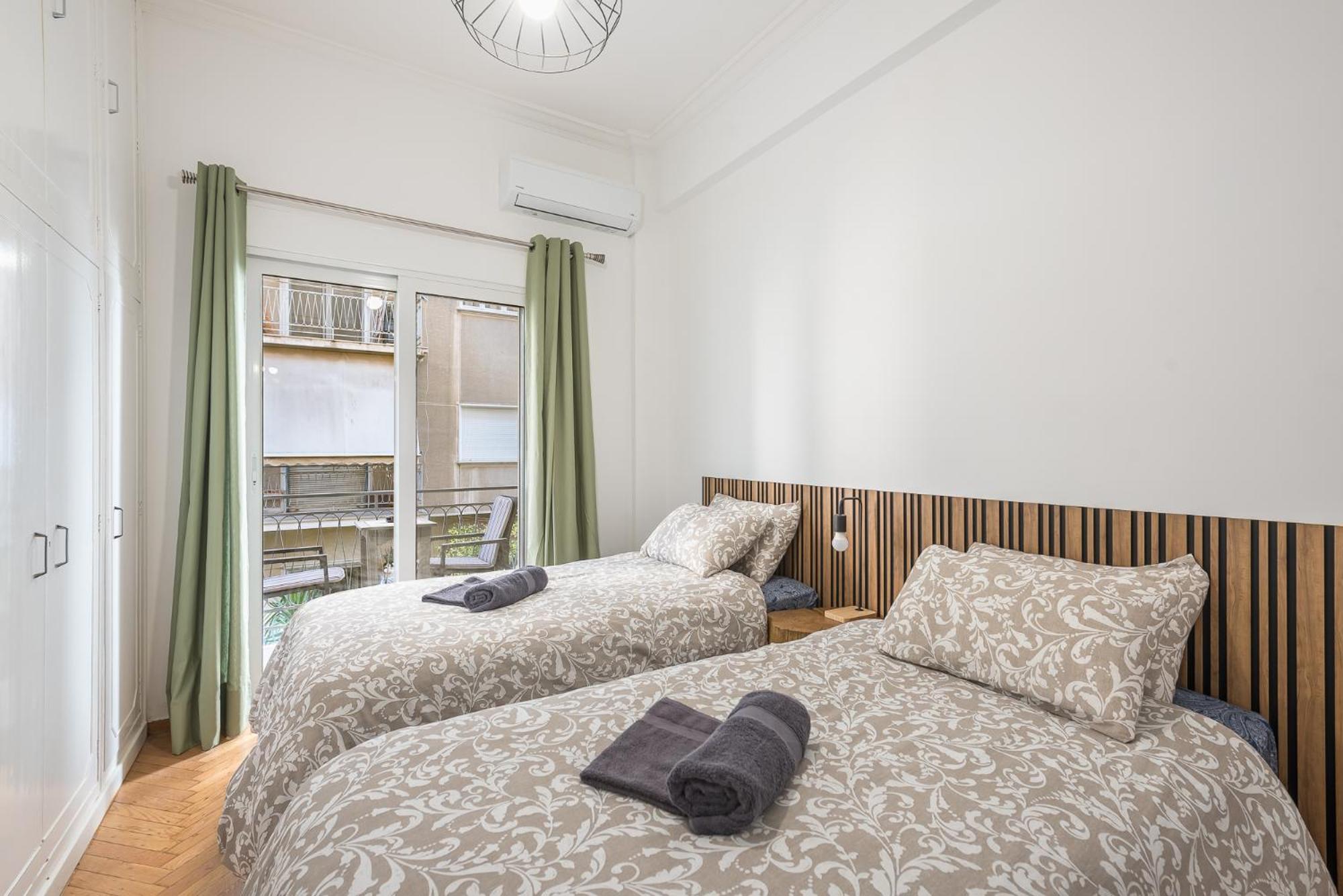 Stylish Luxury Apartment At Ampelokipi Metro Station アテネ エクステリア 写真