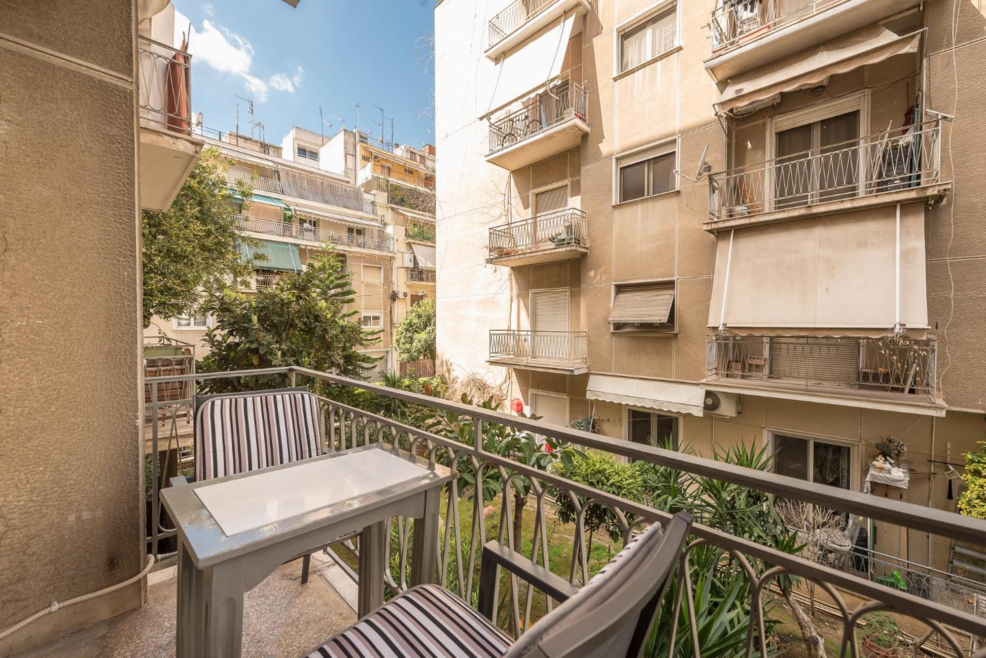 Stylish Luxury Apartment At Ampelokipi Metro Station アテネ エクステリア 写真